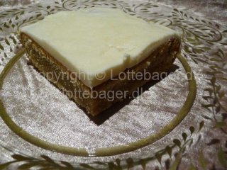 Amaretto kage | Lottebager.dk | Bageopskrifter, kageopskrifter og opskrifter på tærte m.m. Amaretto kage | Lottebager.dk | Bageopskrifter, kageopskrifter og opskrifter på tærte m.m.