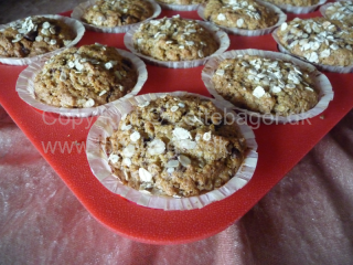 Muffins med chokolade og havre | Lottebager.dk | Bageopskrifter, kageopskrifter og opskrifter på tærte m.m.