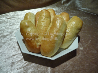 Pølsehorn | Lottebager.dk | Bageopskrifter, kageopskrifter og opskrifter på tærte m.m.