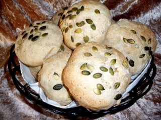 Spelt boller | Lottebager.dk | Bageopskrifter, kageopskrifter og opskrifter på tærte m.m.
