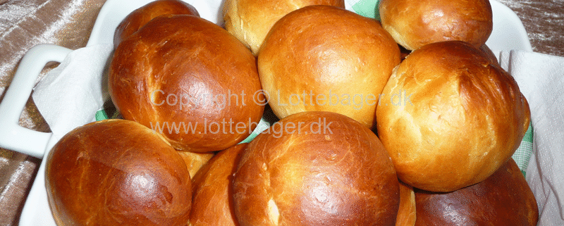 Boller med kardemomme | Lottebager.dk