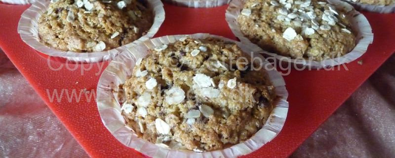 Muffins med chokolade og havre